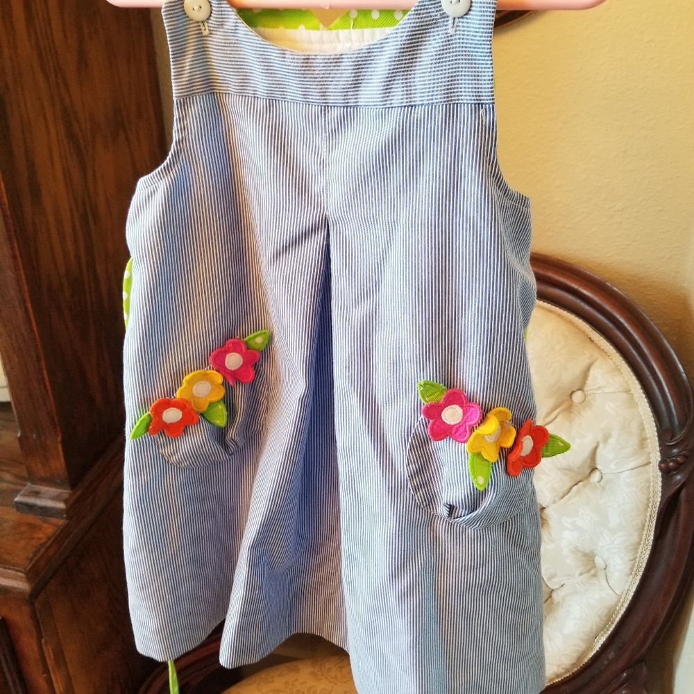 Girls dress